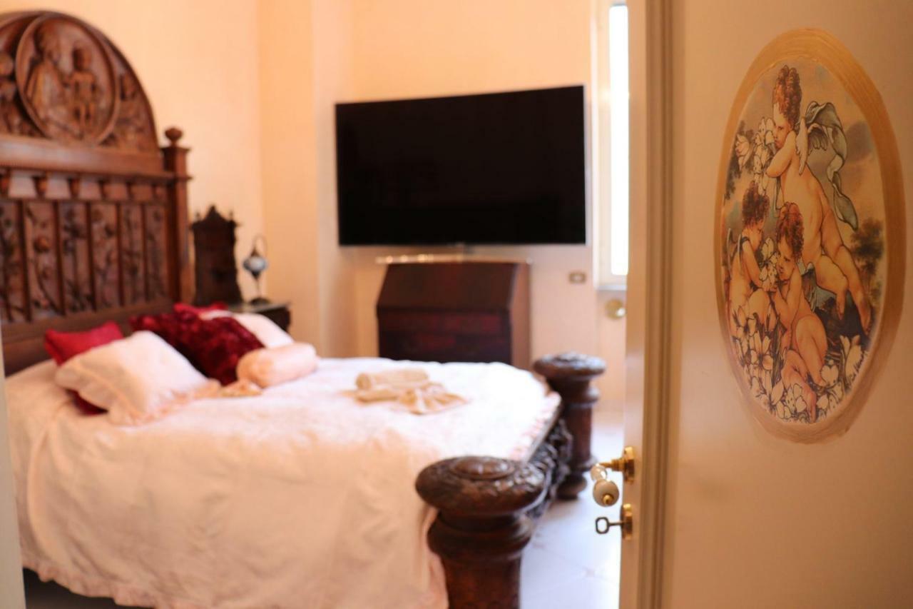 B&B Goldmund Naples Exterior photo
