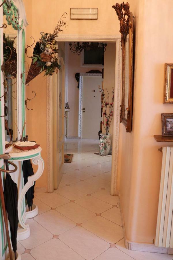 B&B Goldmund Naples Exterior photo